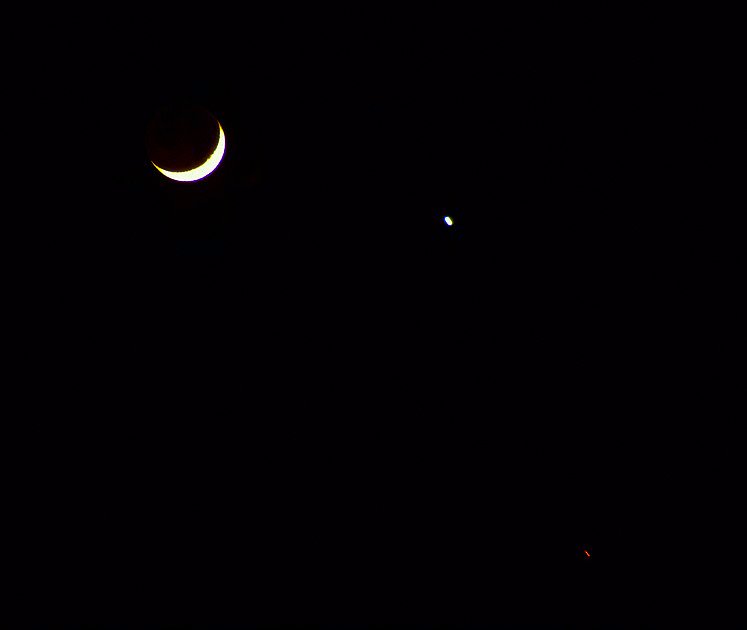 Crescent Moon, Venus, and Mars, May 14